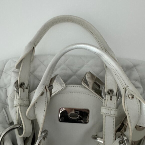 Moschino White Quilted Shoulder Bag - Picture 12 of 16
